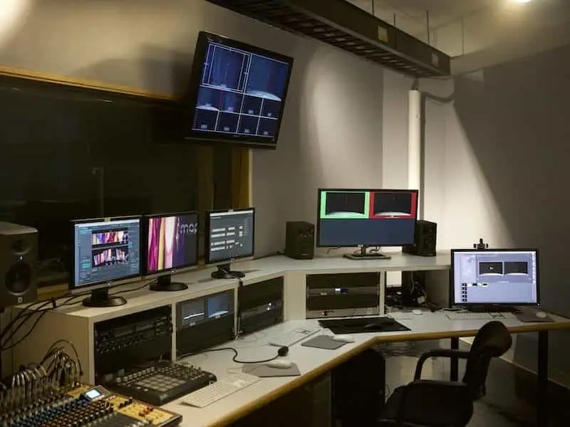 EditShareMassartcontrol room